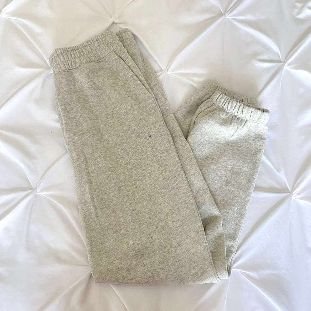 American Eagle Boyfriend Jogger NWT Women’s M